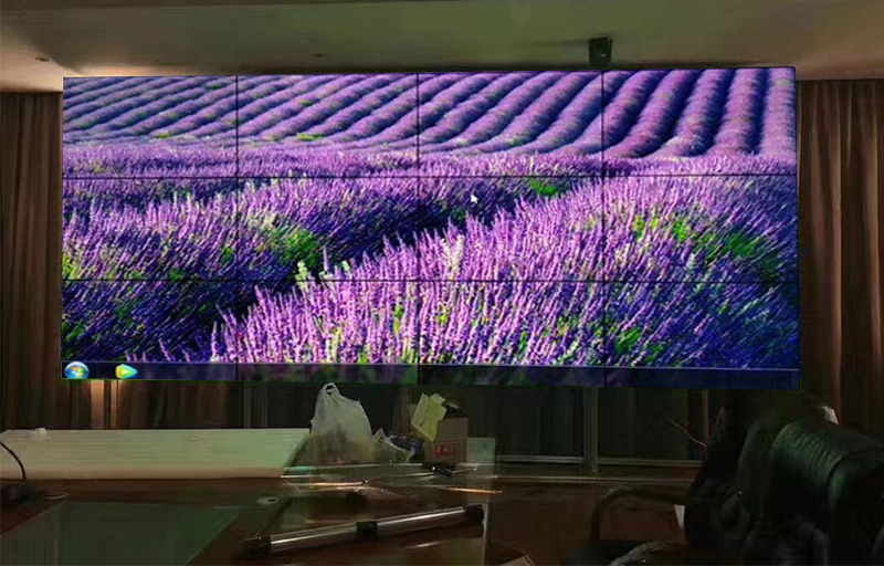 广西梧州中国银行屏山支行46寸液晶拼接屏3*4展示项目案例
