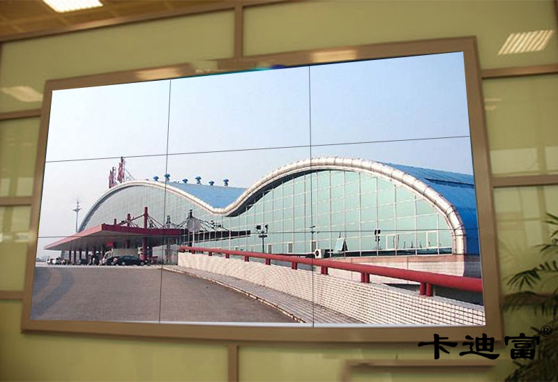 桂林机场液晶拼接屏案例图