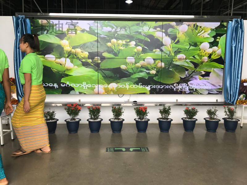 2018，缅甸中国—东盟博览会55寸液晶拼接屏展厅案例