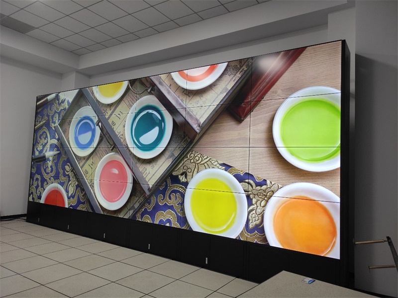 福建食品展示交易中心55寸液晶拼接屏安装项目案例图片