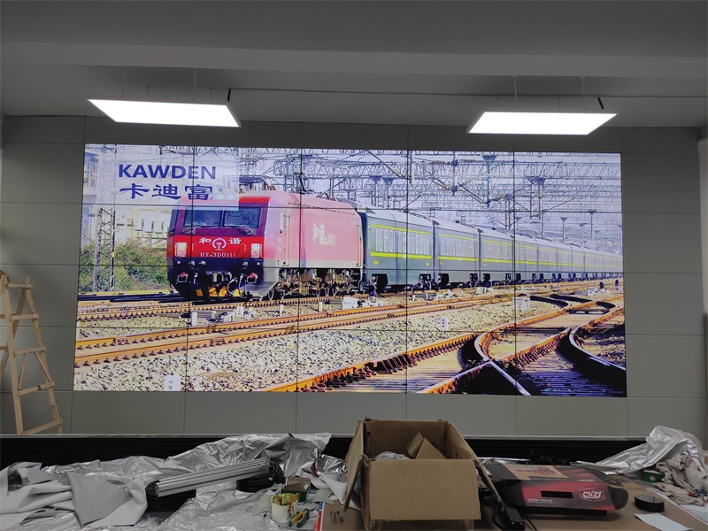 陕西铁路局车务段55寸液晶拼接屏安装案例图片