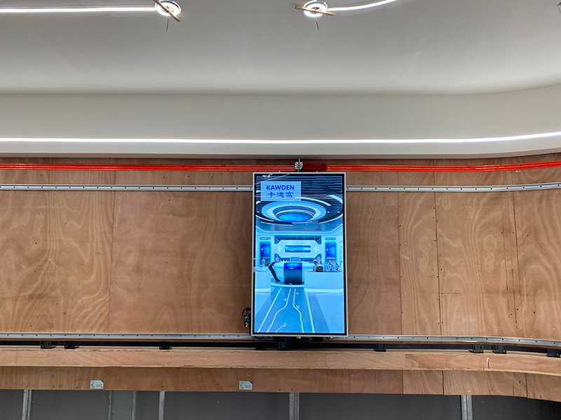 苏州大图设计公司合芯科技展厅7米55寸弧形滑轨屏项目