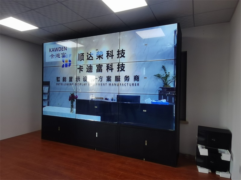 哈尔滨某部队展示项目49寸3.5MM3X3液晶拼接屏图片