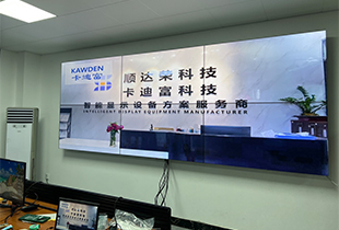 广西省河池市65寸3.5MM2x3液晶拼接屏展示
