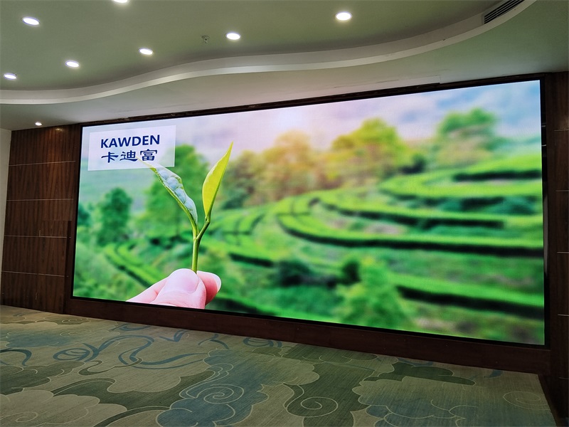深圳 P2LED显示屏屏5.76x2.4米安装案例展示图片