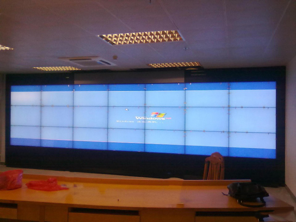 深圳新机场40寸12mm3*7拼接屏监控项目案例