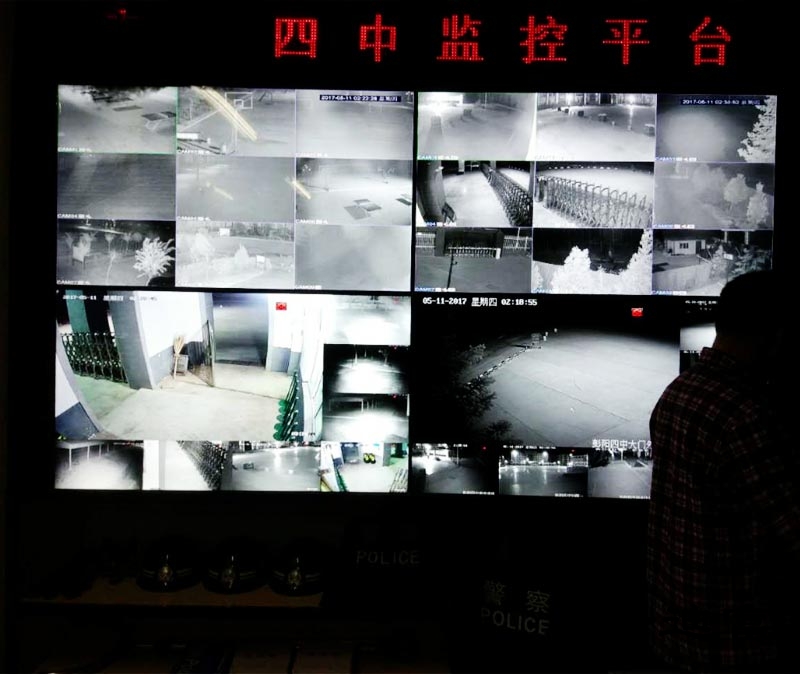 银川回族四中学校55寸大屏幕拼接屏安全监控案例