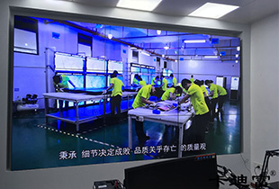 无缝液晶拼接屏大屏多少光的?多少钱一平方?