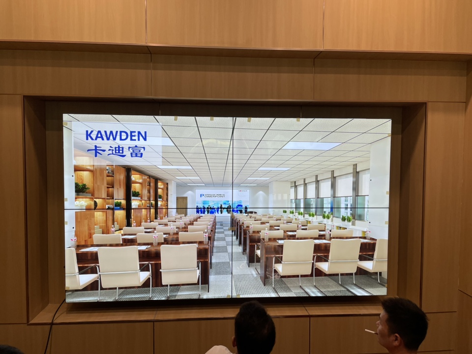卡迪富55寸拼接屏入驻深圳龙华花湘子餐厅打造多功能展示系统