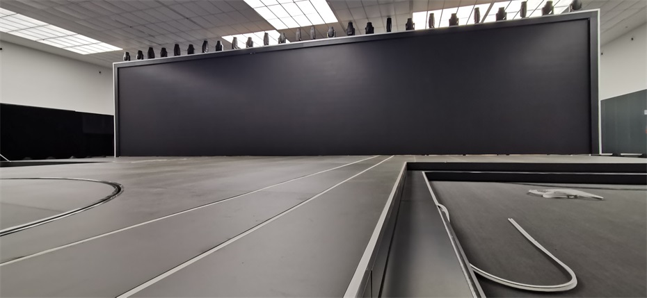 广汽集团科技展示数字展厅LED显示屏