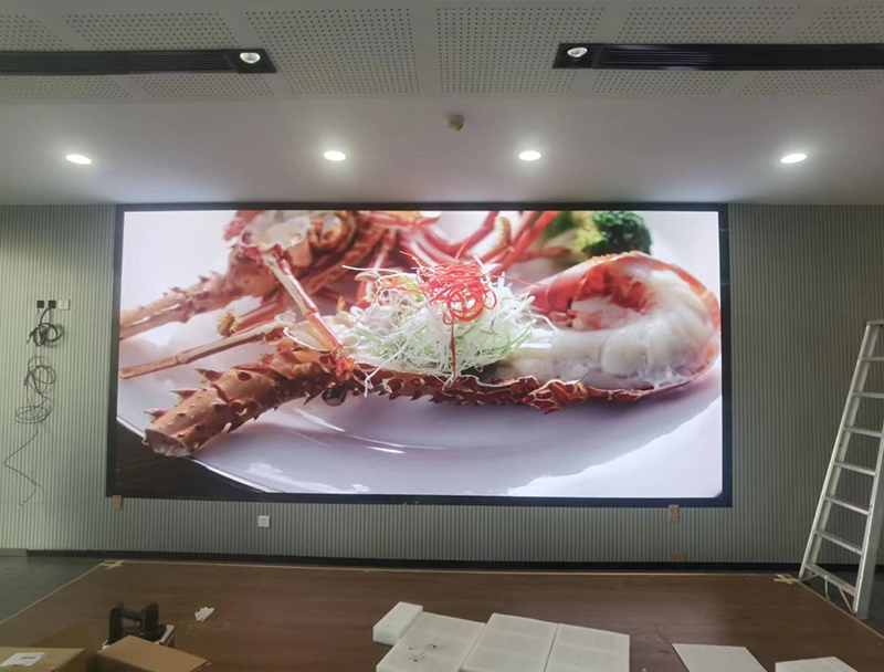 海南LED显示屏案例，P1.667 4.8米 x2.24米大屏
