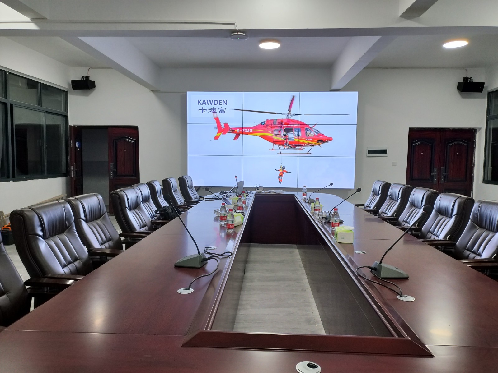 湖南翔龙飞机有限公司会议室展示大屏