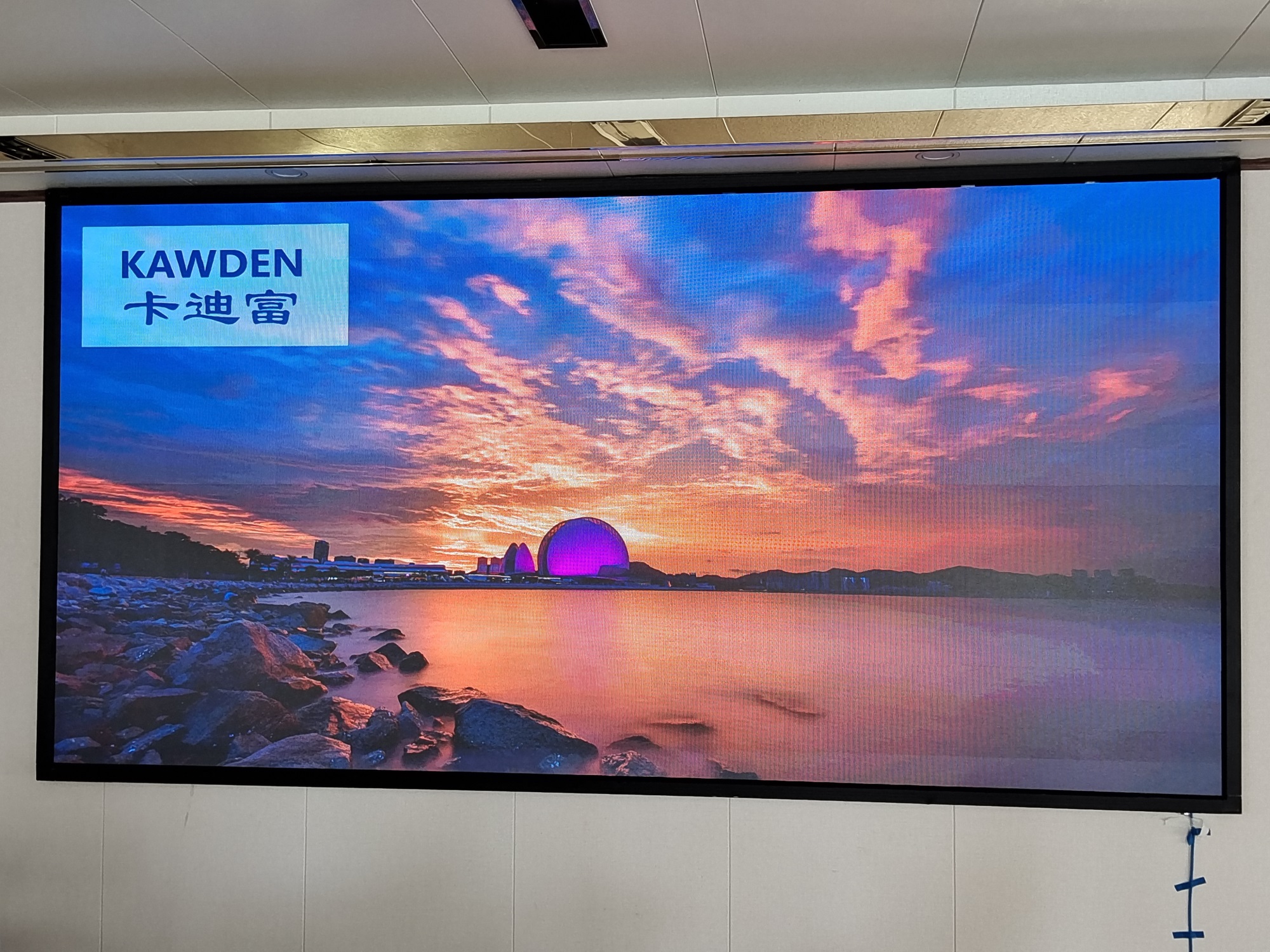 广东省珠海市水利水电三局P2.0led全彩色显示屏展示案例图片