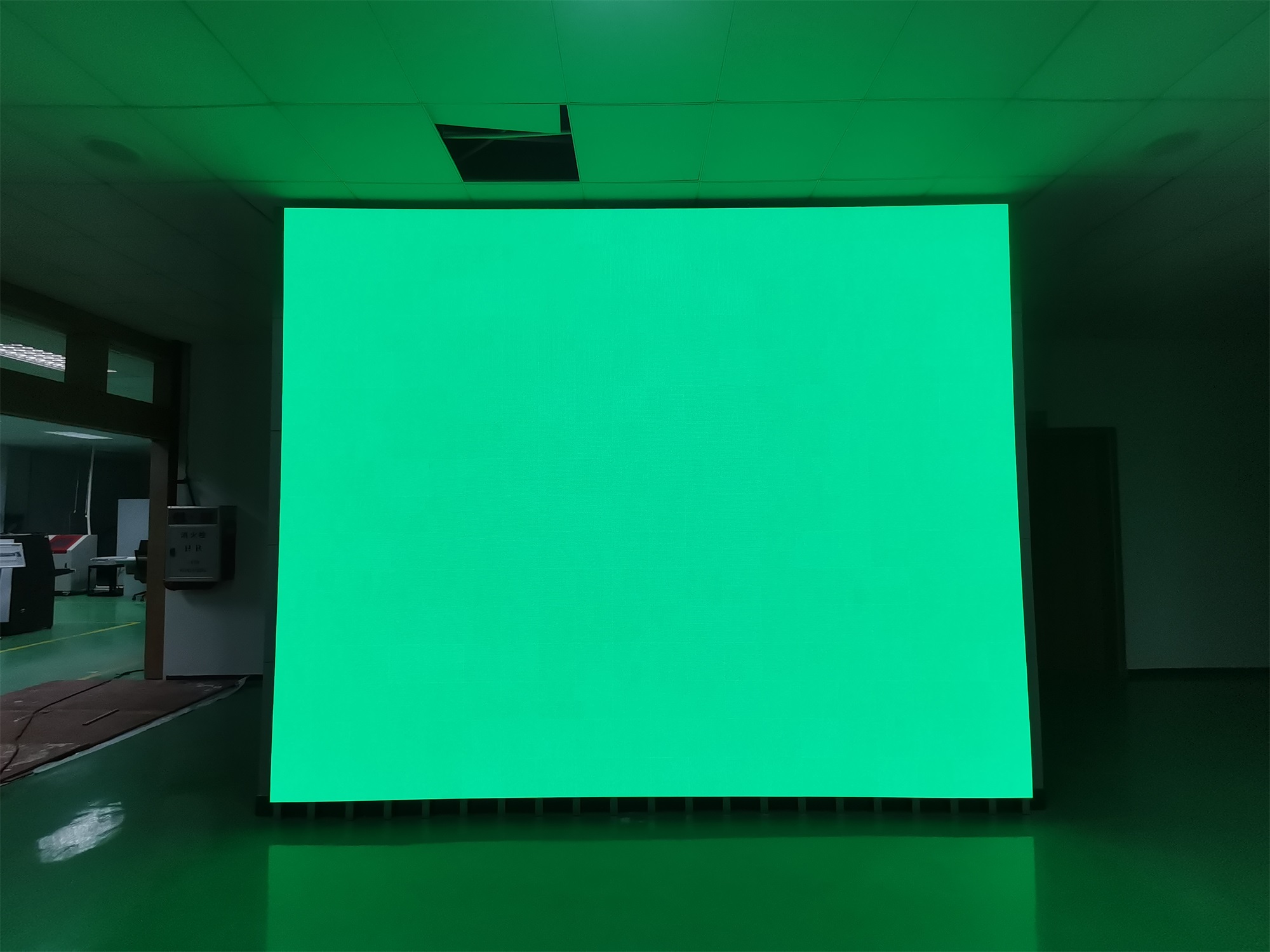 室内P3 LED显示屏全彩屏 3.84M*3.072M图片