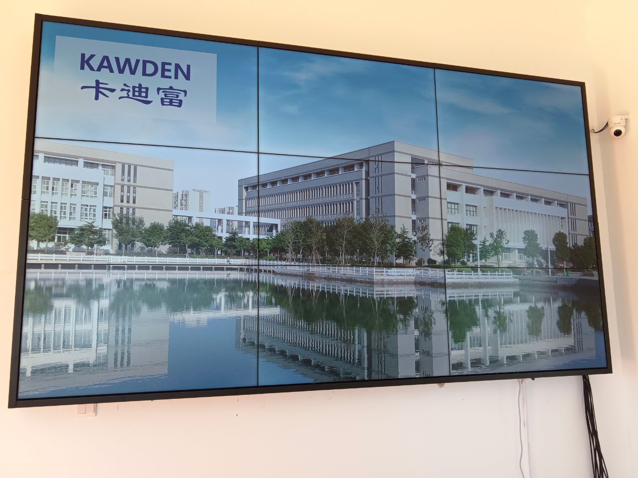 福建省漳州市漳浦县46寸1.7mm3X3液晶拼接屏案例图片