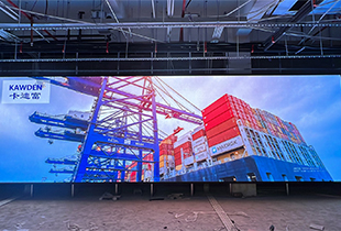 杭州达兹进出口有限公司P2.5LED 8.46X2.56米显示屏安装完成