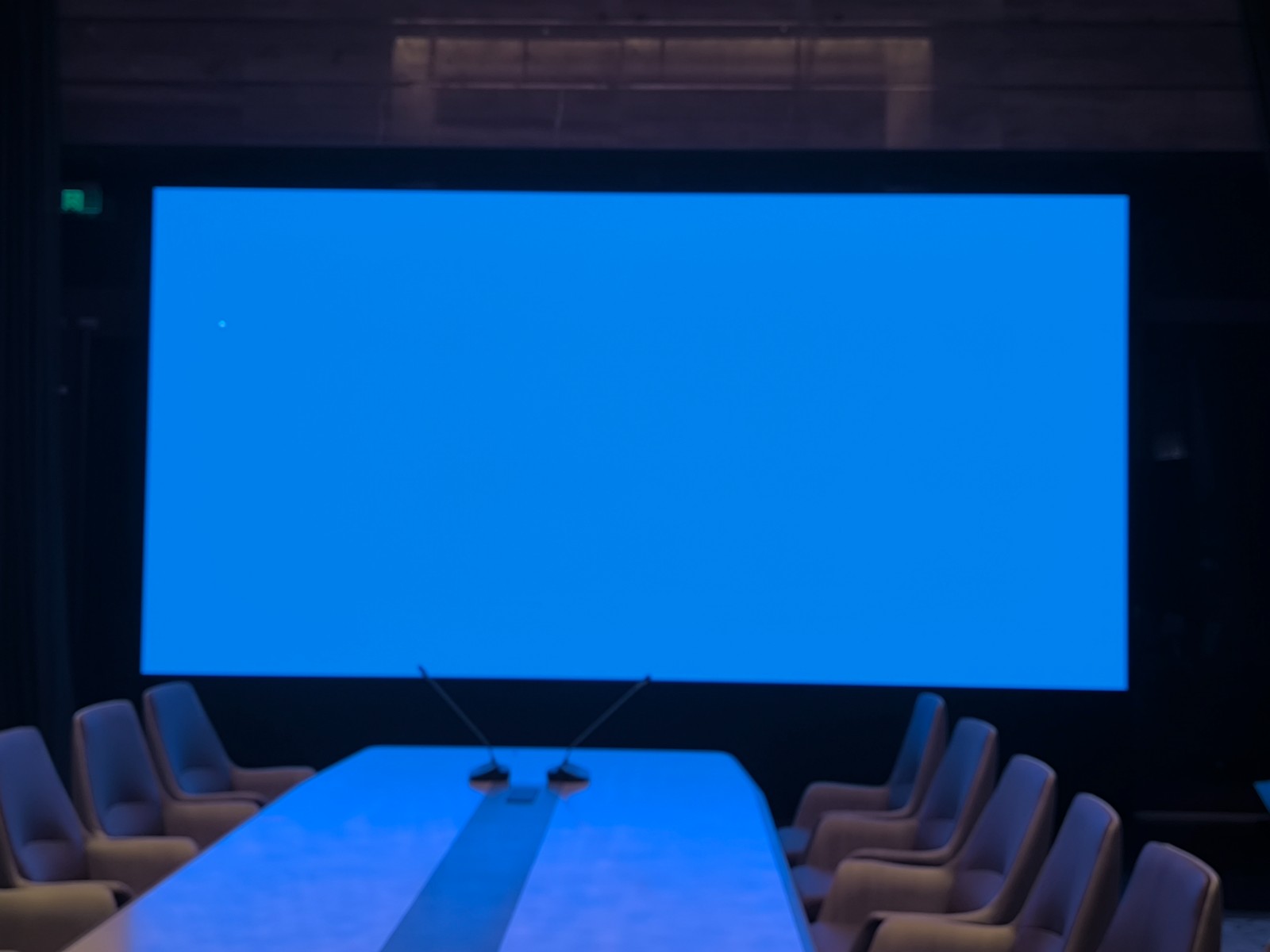 北京怀柔区P2.0 LED 长5760x高显示屏大屏