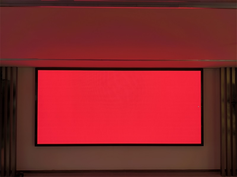 北京捷豹4S店室内展厅P1.86LED 3.2X1.44米大屏