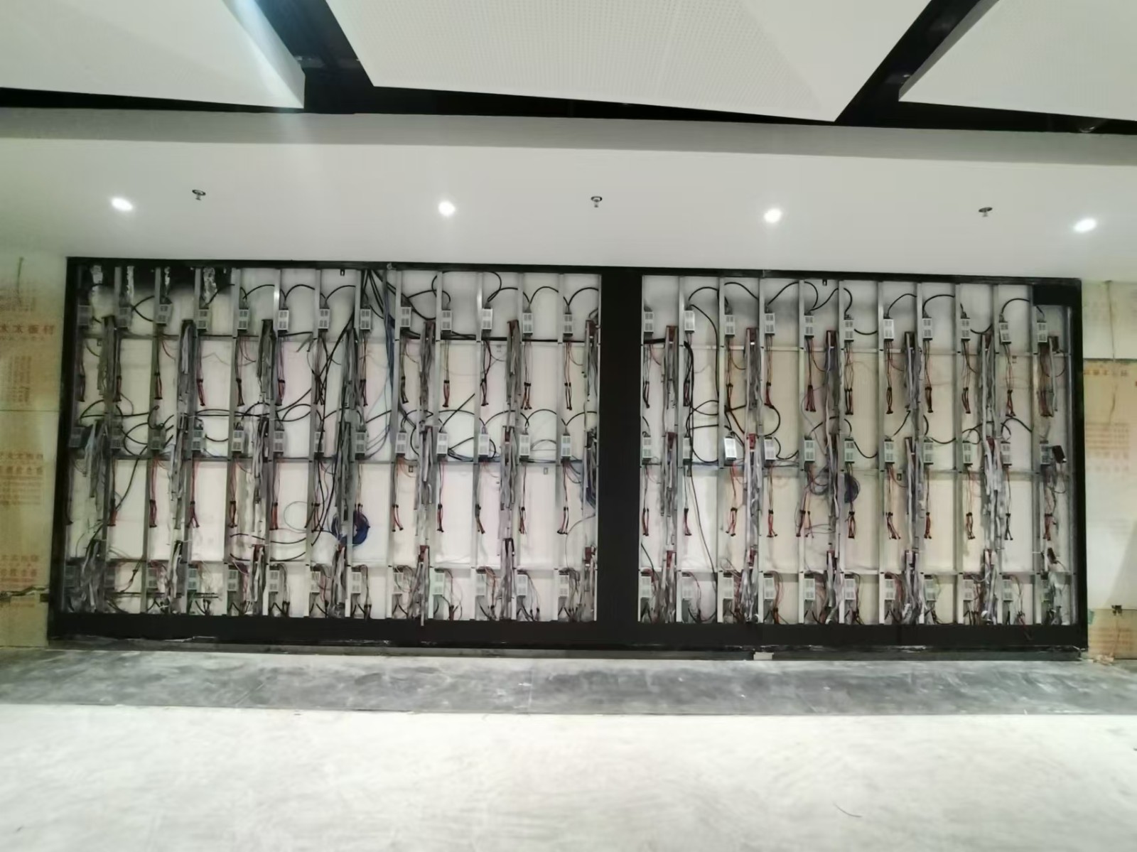 P1.86led显示屏安装