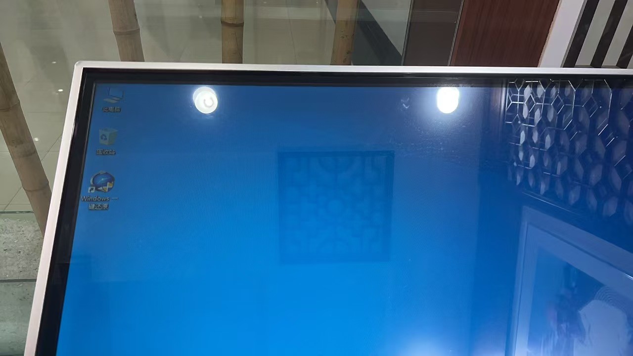 55寸全白色斜面红外触摸屏