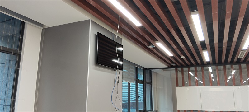 政法委宣传广告机