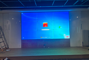 广东省深圳市9块55寸1.8mm液晶拼接屏安装完成，现场实拍