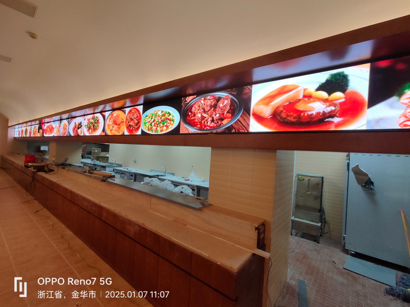 食堂LED显示屏应用