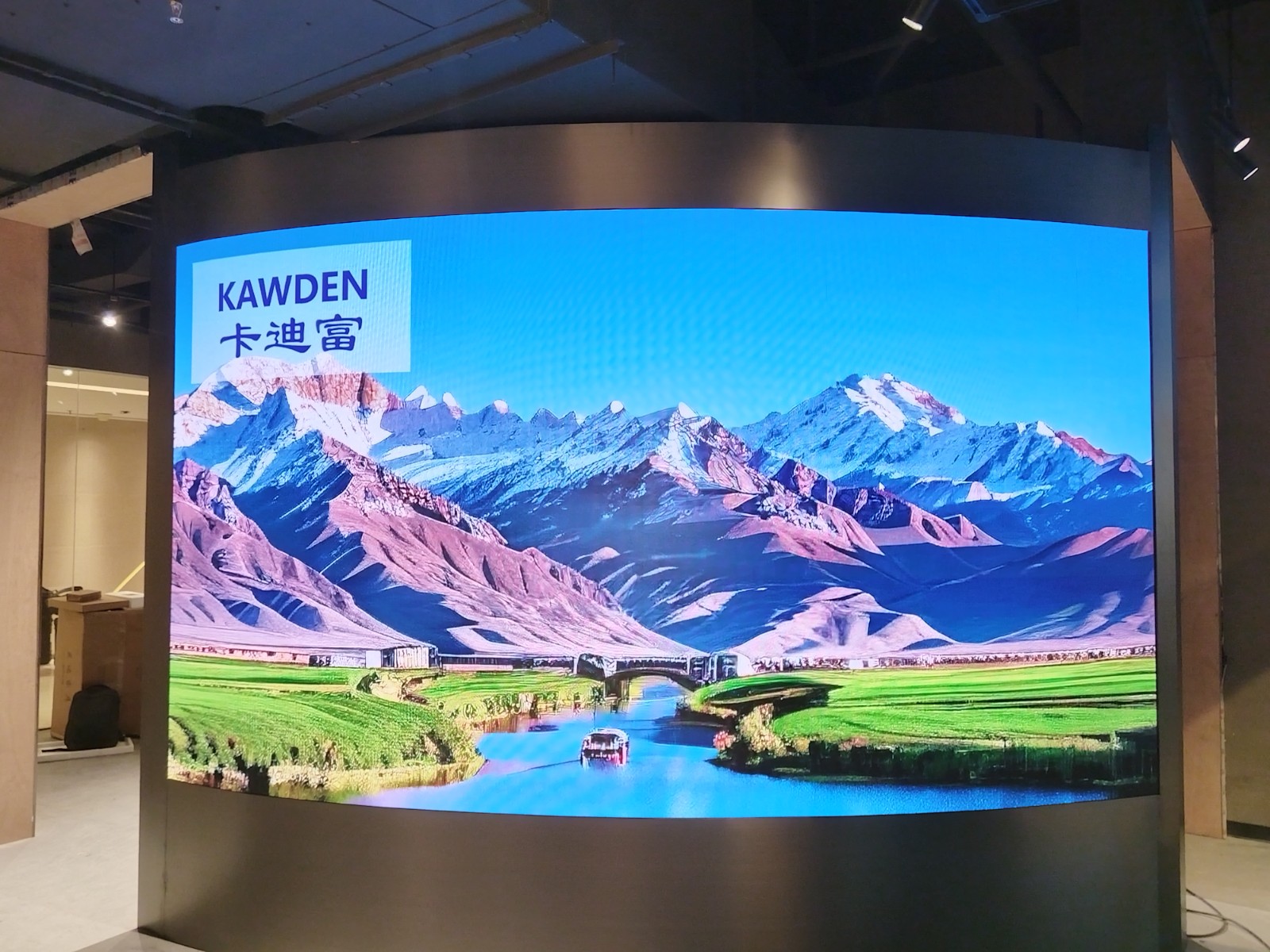 P1.86 LED显示屏效果图片