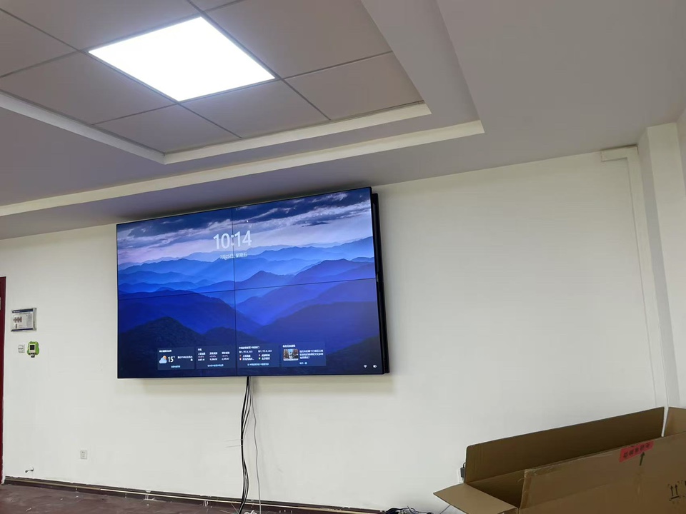 55寸0.88mm 2x2拼接屏