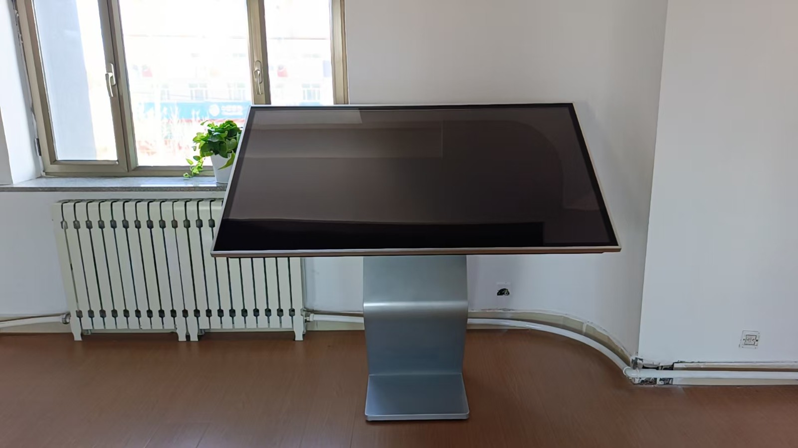 65寸K型触摸一体机