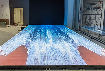 地砖屏幕的模组尺寸规格是多少？室内，室外点间距分别有哪些？