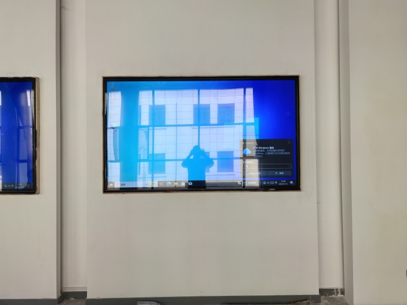 室内85寸广告机 室内85寸广告机