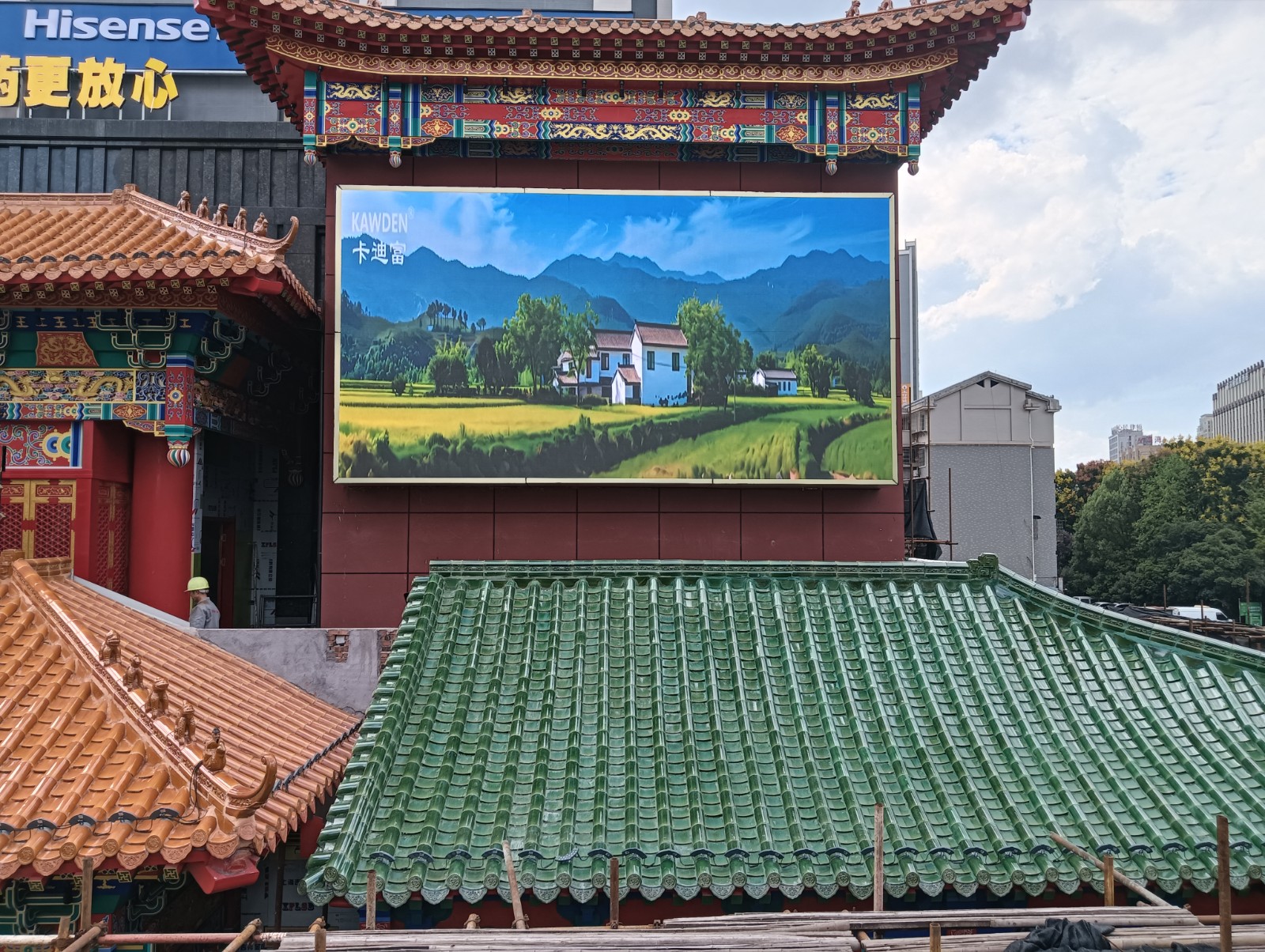 P4led显示屏7.04×3.68米的大屏