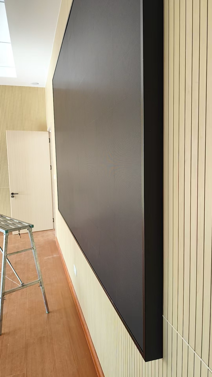 p1.86LED显示屏（侧面）