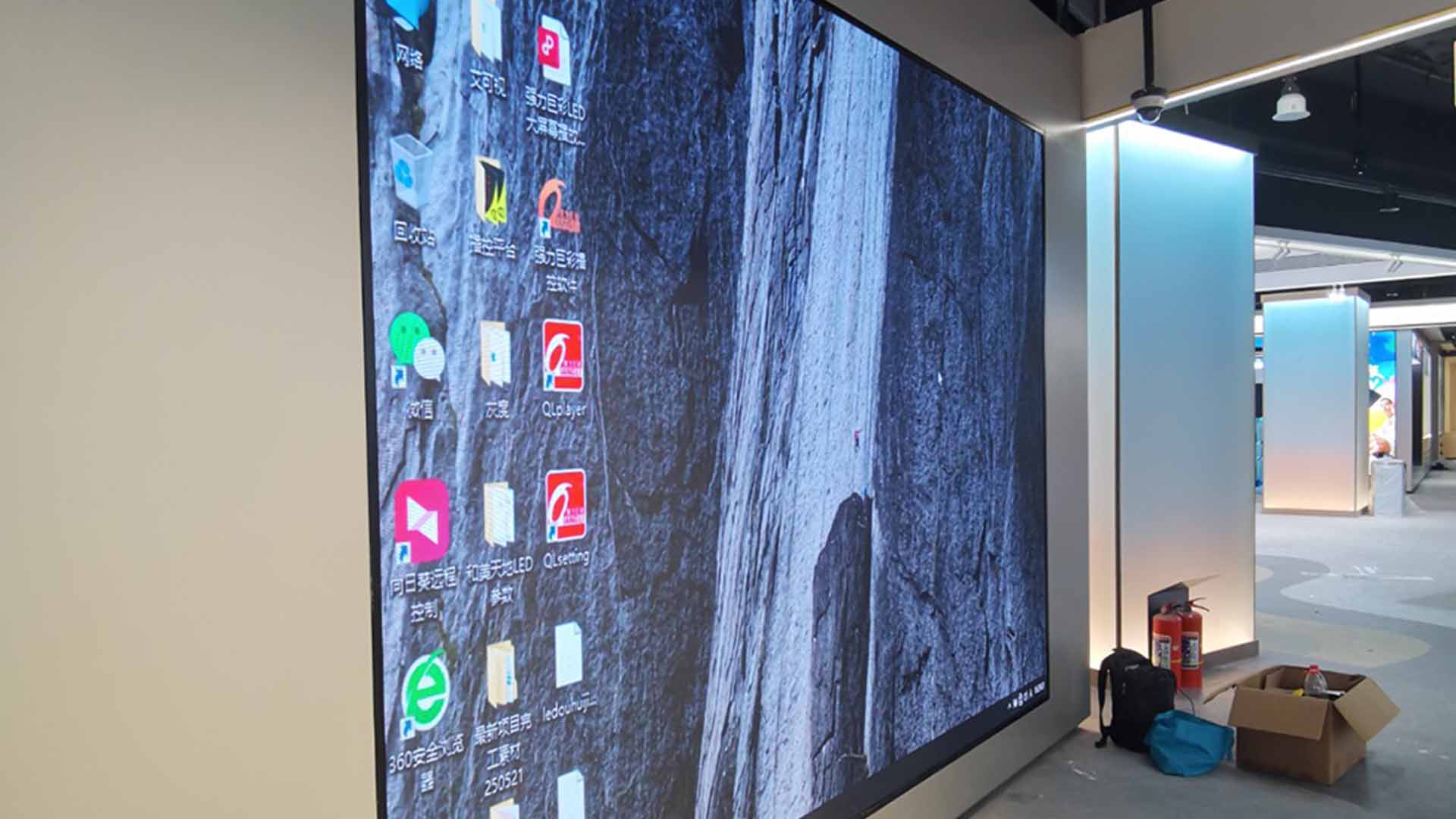 卡迪富全彩 LED 租赁屏：源头工厂打造高可靠专业租赁显示方案